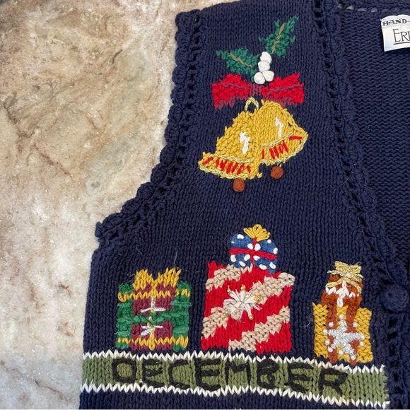 Vintage Hand Knit Embroidered Fall Winter Holiday Ugly Sweater Vest - Picture 8 of 13